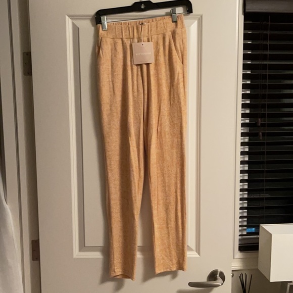 Wrap Top and Sweatpant SET - Brand New - Picture 3 of 3